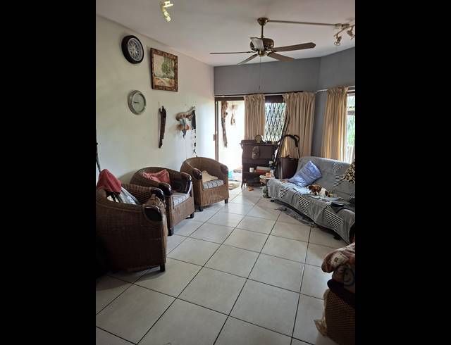 2 BEDROOM APARTMENT FOR SALE IN UVONGO